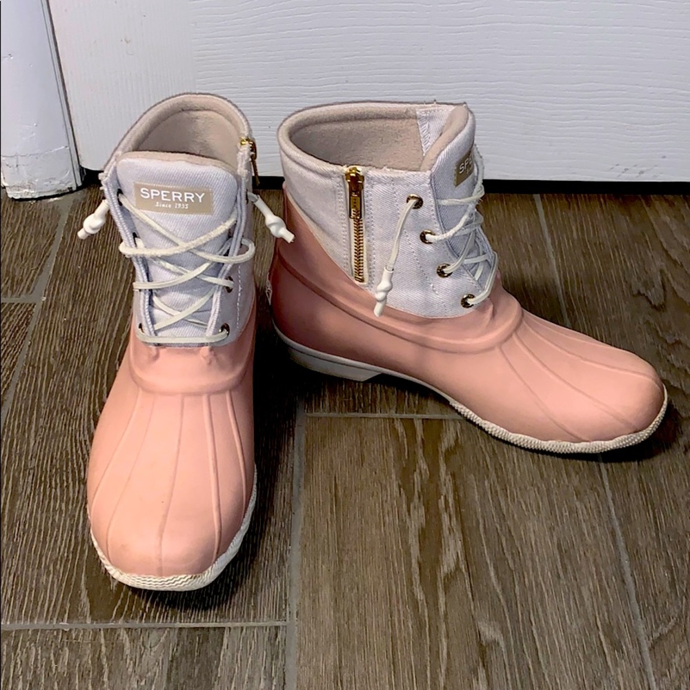 Ivory & Pink Sperry Saltwater Duck Boots!